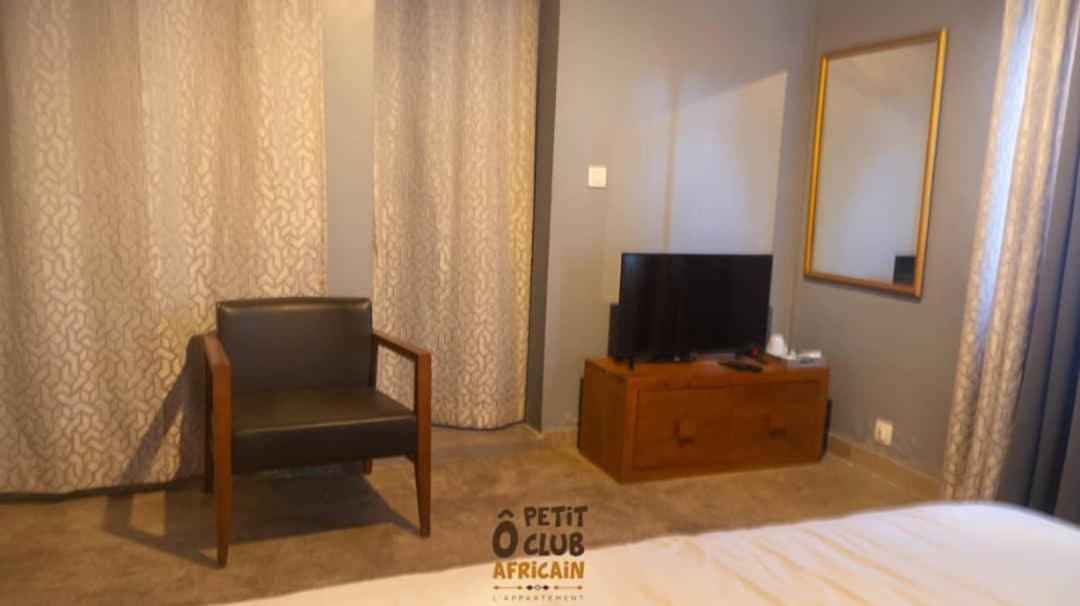 Bed and Breakfast O Petit Club Africain Dakar Exterior foto