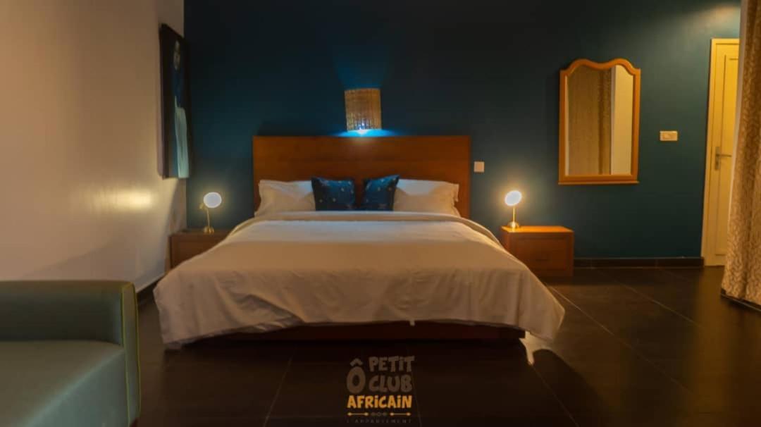 Bed and Breakfast O Petit Club Africain Dakar Exterior foto